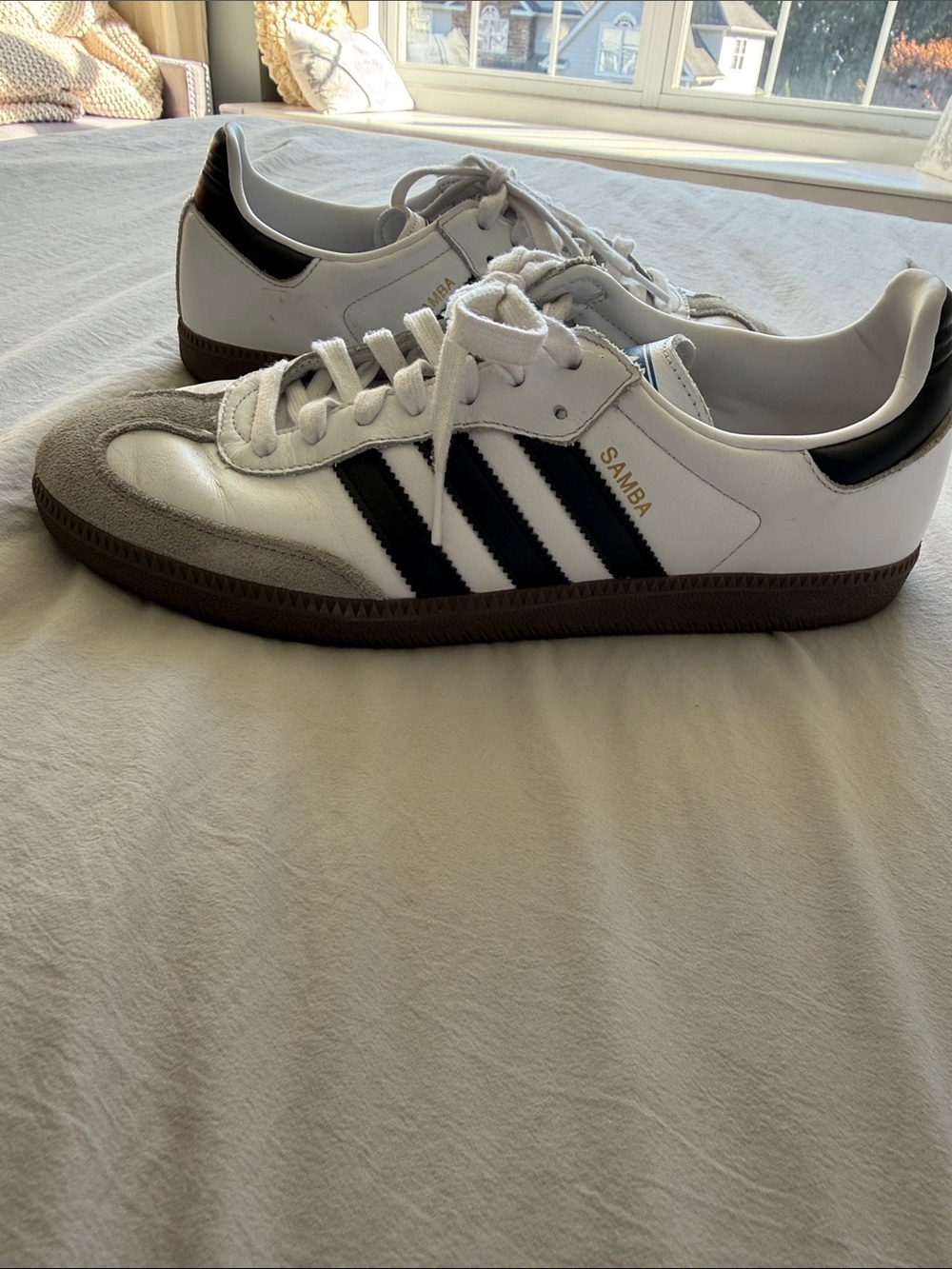 Samba OG adidas White and Black Samba Low-Top Sneakers size us 10
